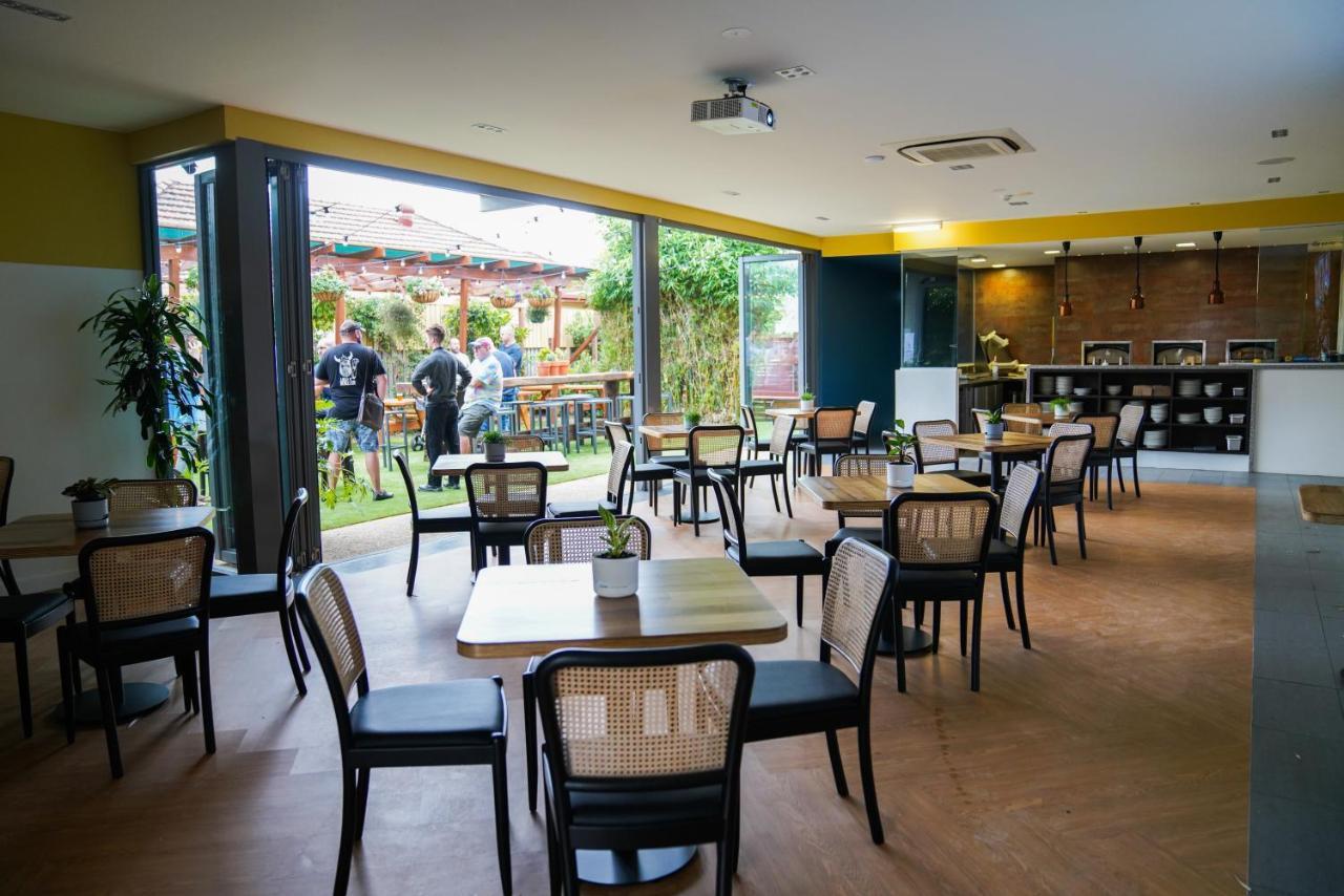 The Young Street Hotel Carrington Εξωτερικό φωτογραφία